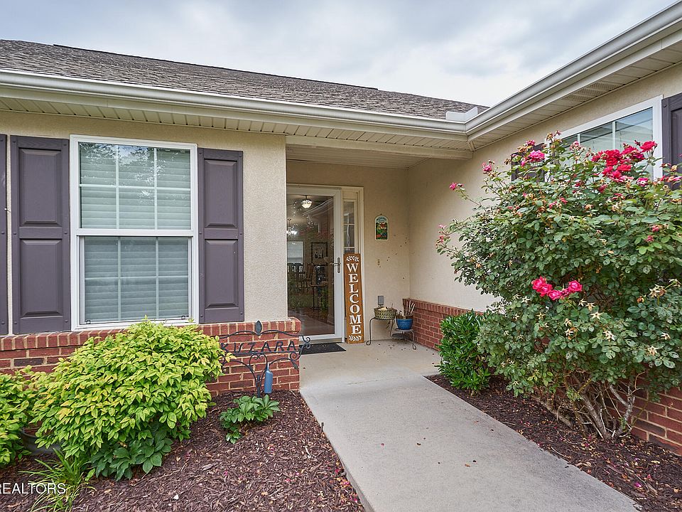 404 Willow Oak Cir, Loudon, TN 37774 | Zillow