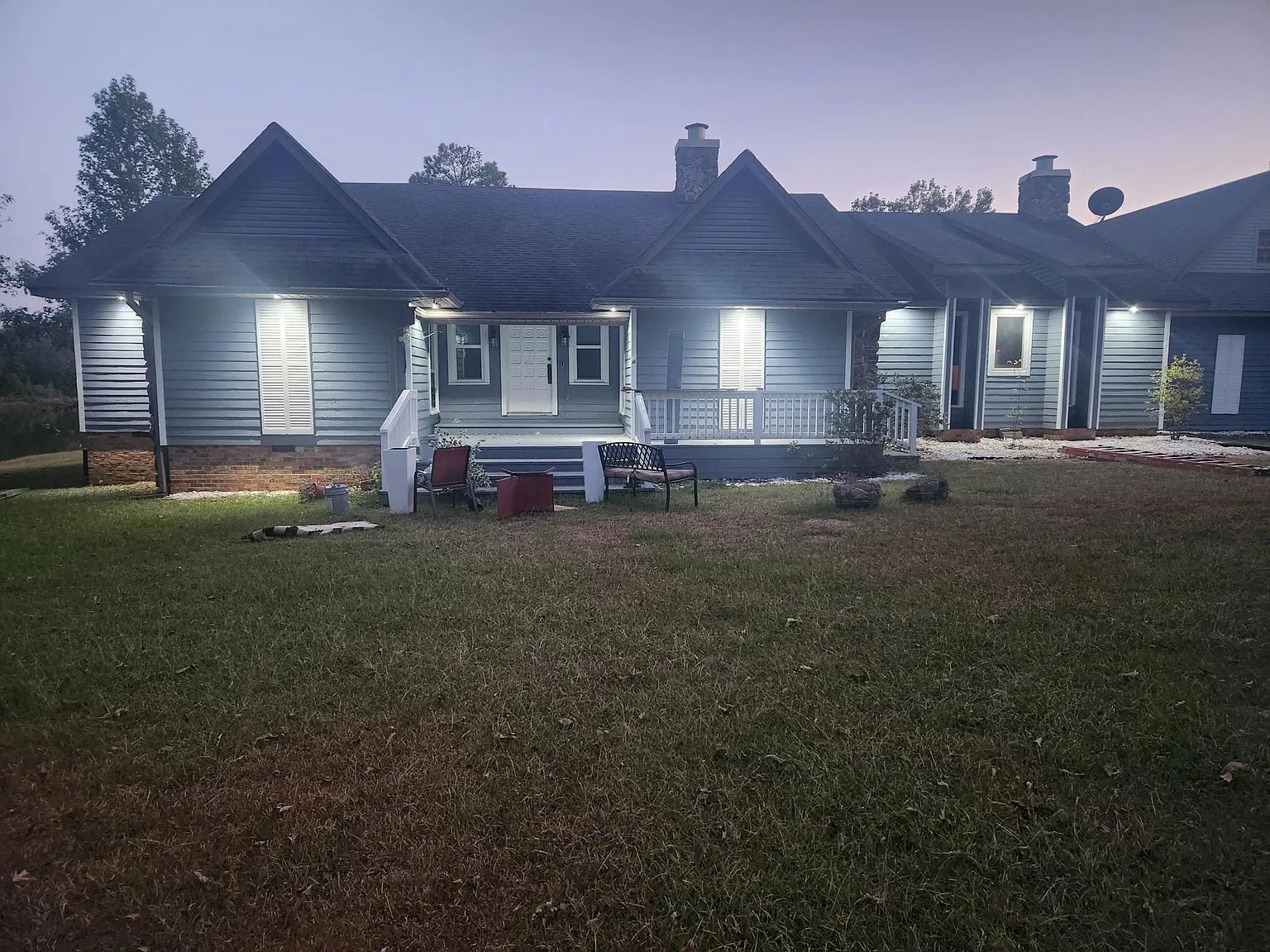 1915 Timberlake Pl — Photo 2