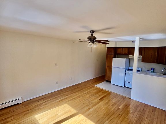 2nd image of 395 Chelsea St Floor 2
