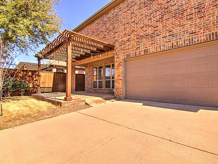 12349 Bethel Dr — Photo 33