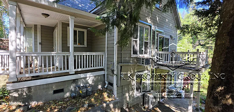 325 E Main St — Photo 9