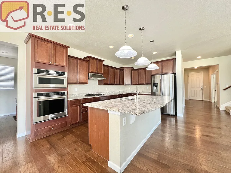 2331 Lodgepole Creek Dr — Photo 3