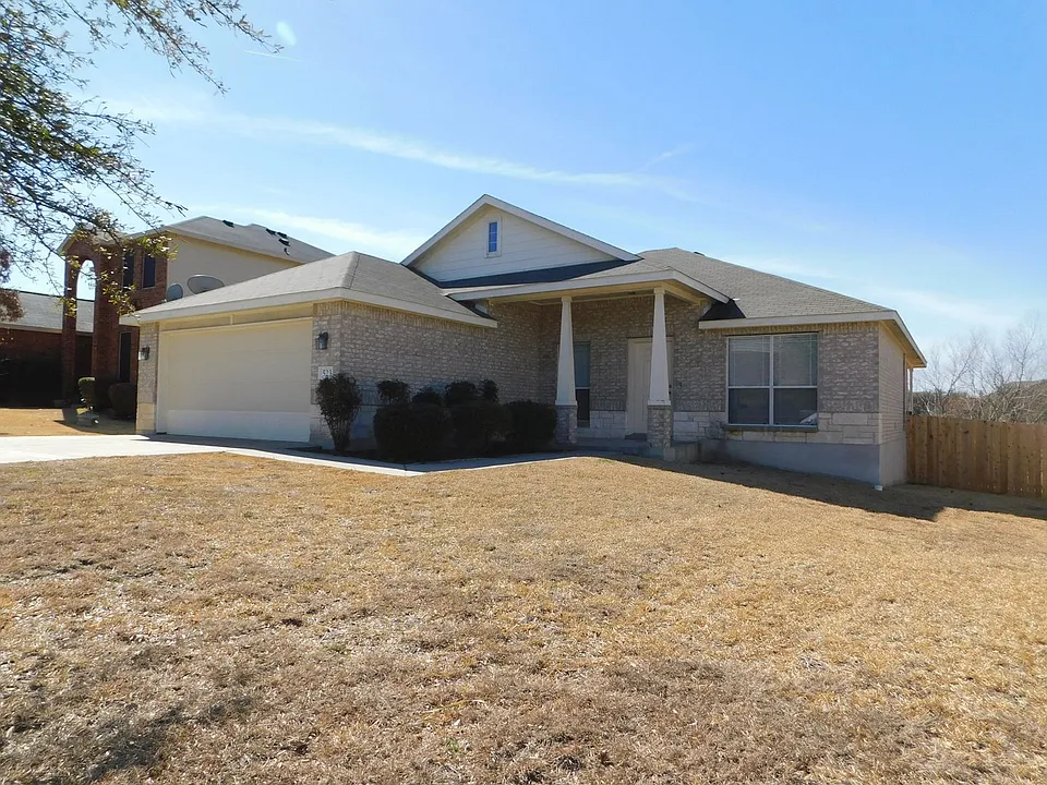 523 Cattail Cir