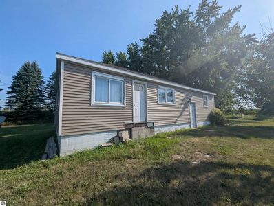 2801 Adams Rd, Sterling, MI, 48659