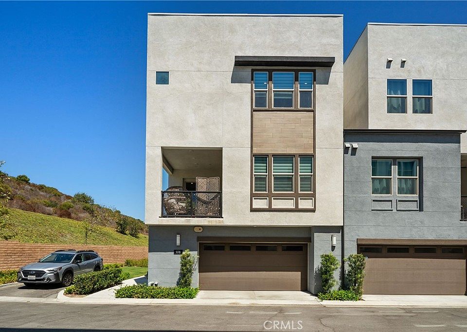 1st image of 978 Poppy Ct