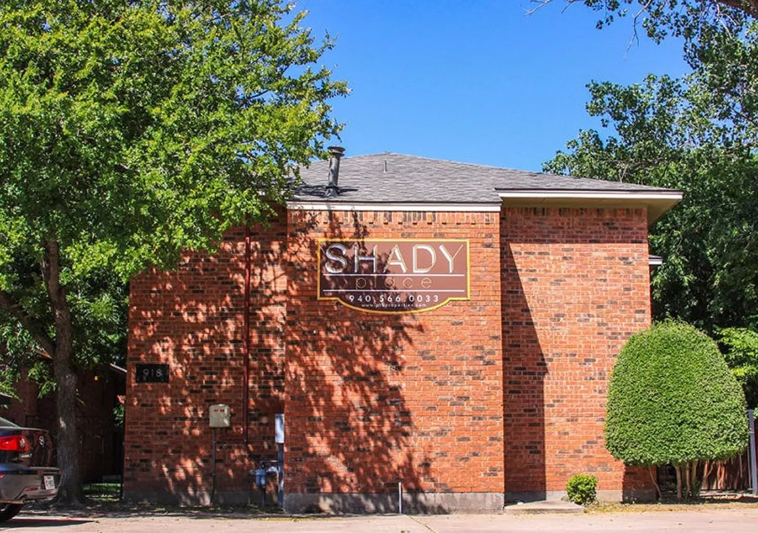 Shady Place — Photo 2