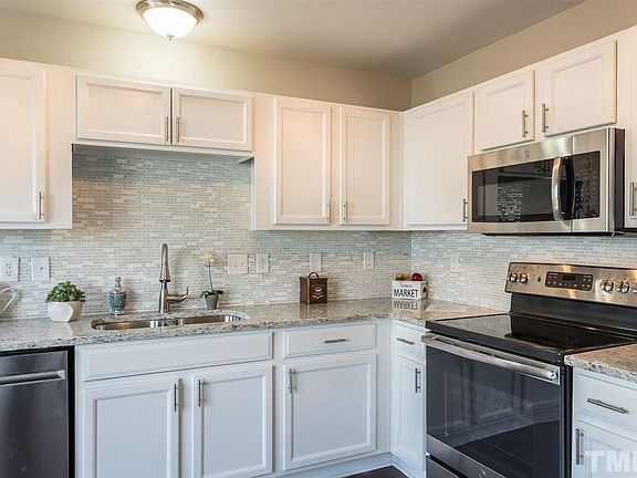 2nd image of 709 Big Twig Ln