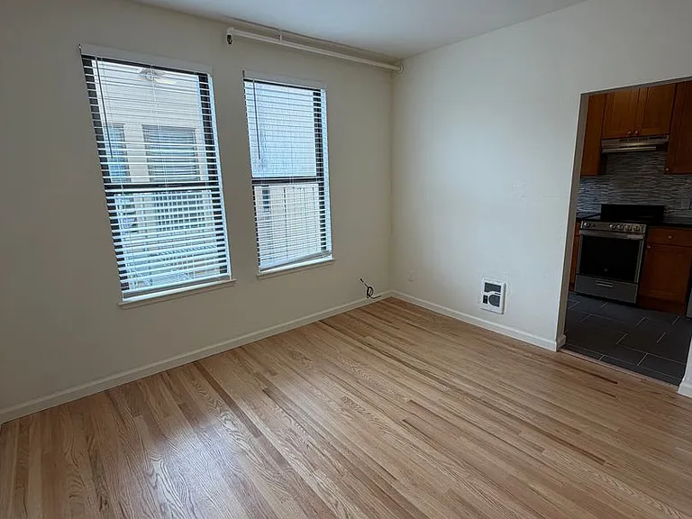 524 Guerrero Street (524r) — Photo 1