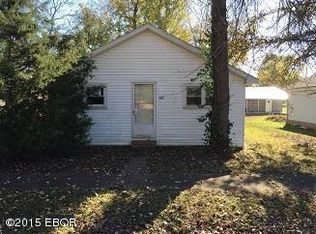202 E Pershing St, Valier, IL 62891