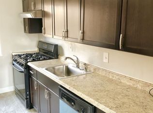 4721 1st St SW APT 201, Washington, DC 20032