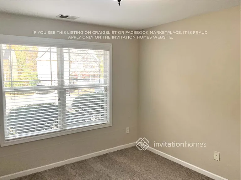 3654 Devon Park Ln NW — Photo 12