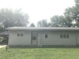 6626 SW Shadyvale Ln, Topeka, KS 66619