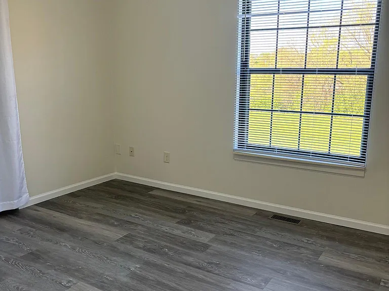 700 N Adelaide St #46 — Photo 4