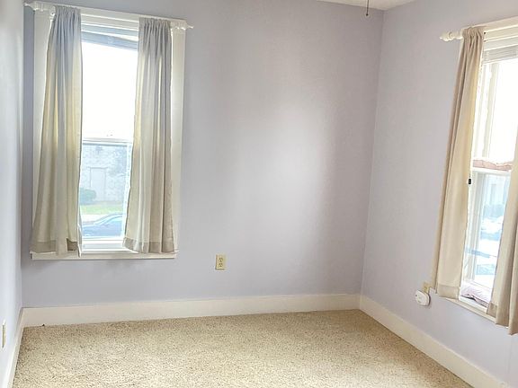 4th image of 427 W Lasalle Ave #A