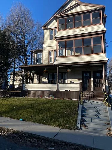 22 Sunrise Ave #2 Photo 1