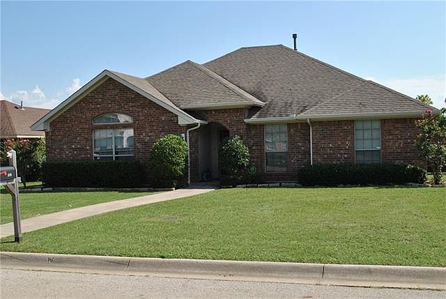 1st image of 210 Aster Dr