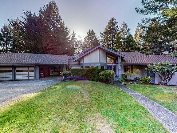 2nd image of 1940 Huckleberry Ct