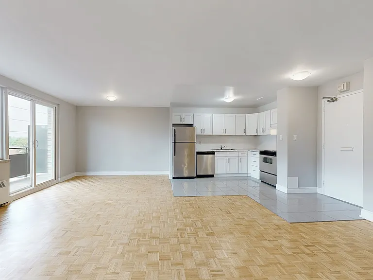385 Gibb St — Photo 8