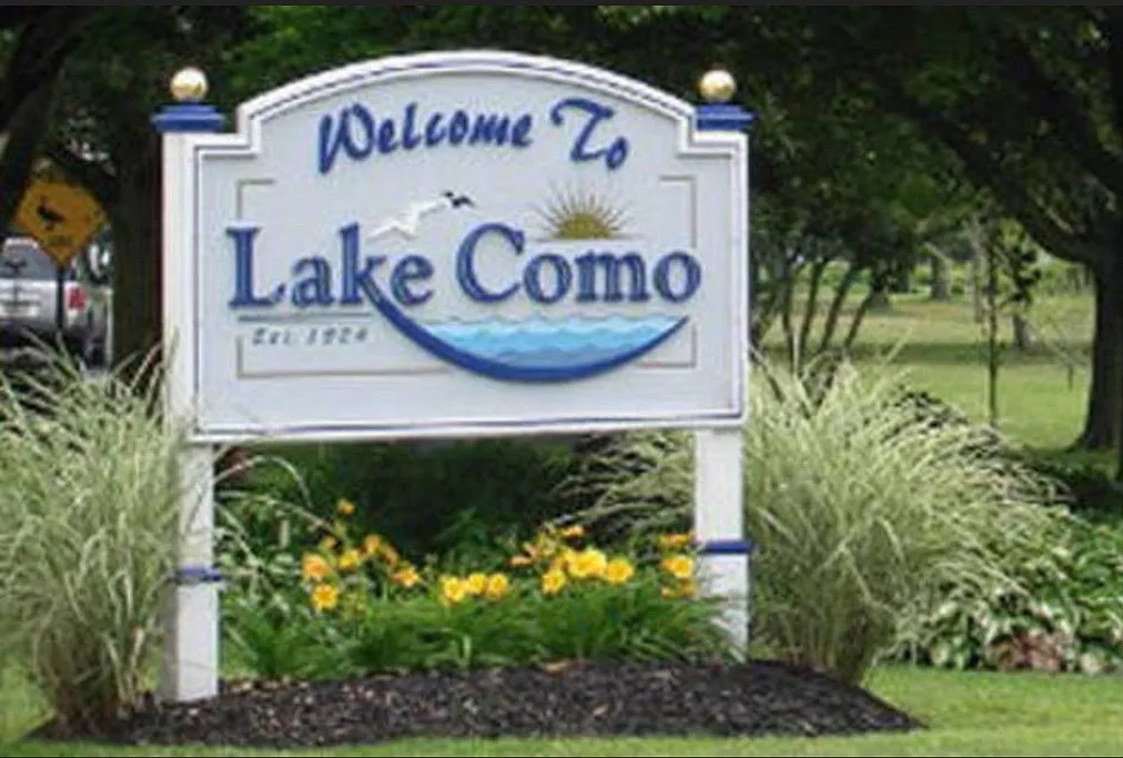2 bed, 850 sqft, $2,200 — Photo 2