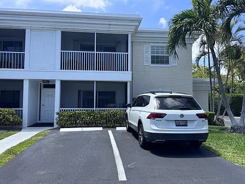 6475 Bay Club Dr #4 Photo 1