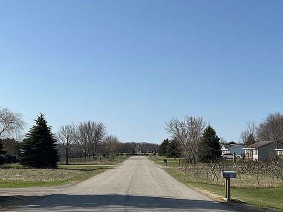 4th image of 2043 S Sara Dr