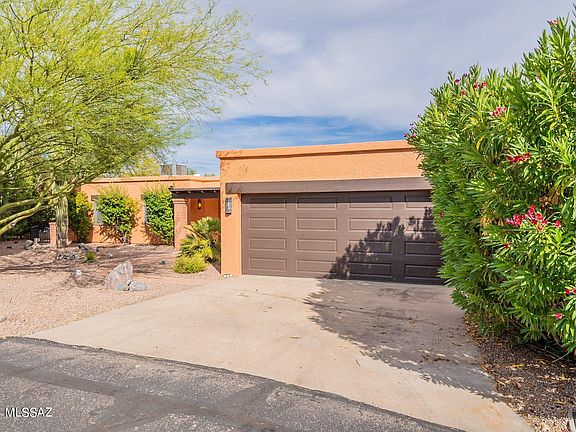 2nd image of 627 W Vista Hermosa Dr