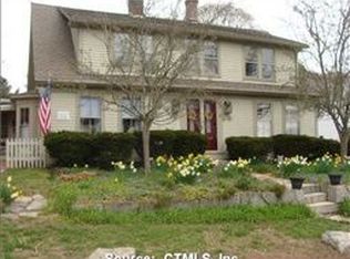 12 New London Rd, Groton, CT 06340