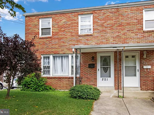 221 S 4th Ave, Reading, PA 19611