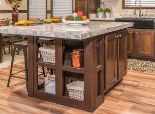 225 Turpentine Cir, Jesup, GA 31545