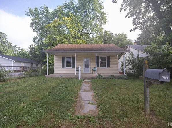 802 W 13th St, Muncie, IN 47302
