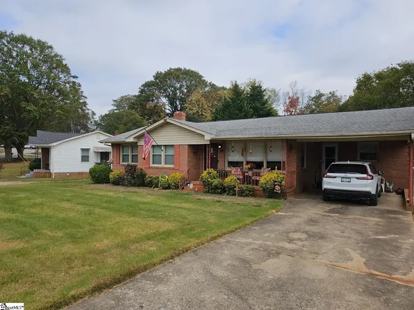 10 Templewood Dr, Greenville, SC 29611