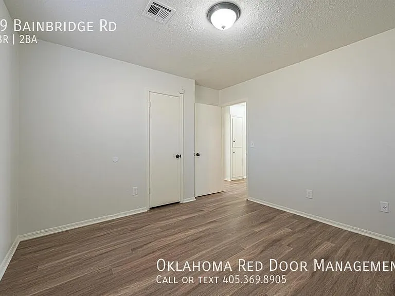 29 Bainbridge Rd — Photo 8