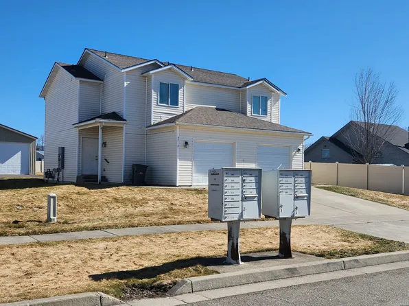 9718 N Eileen Ct, Hayden, ID 83835