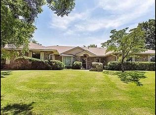 1010 N College St, Huntsville, AR 72740