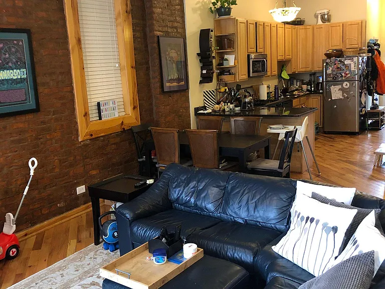 2535 W Chicago Ave #1 — Photo 5