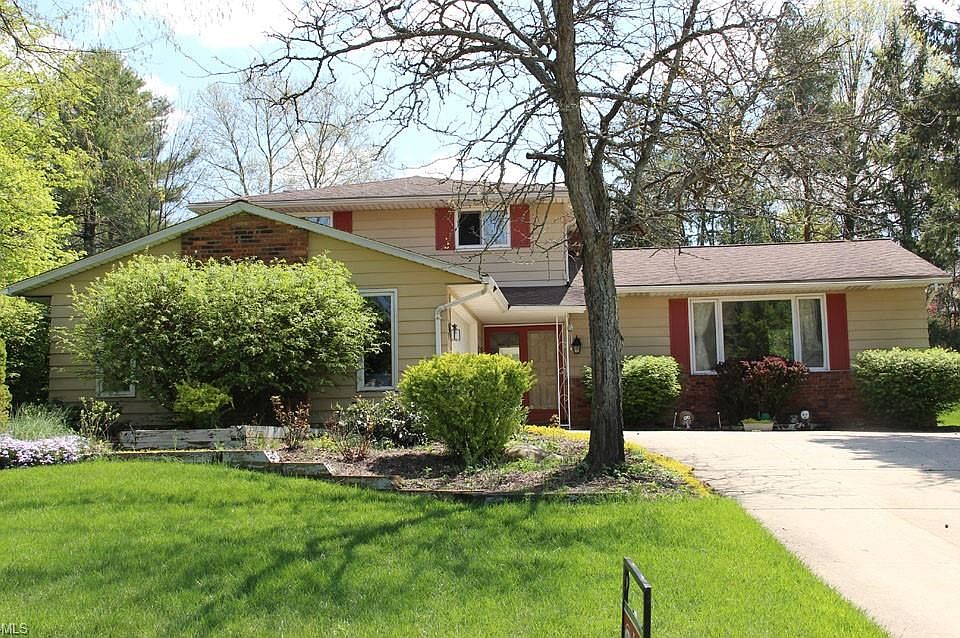1st image of 5695 Elm Hill Dr
