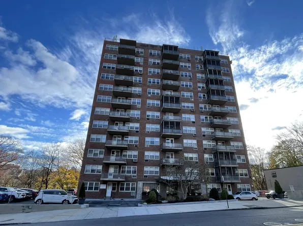 385 McLean Avenue #12G, Yonkers, NY 10705