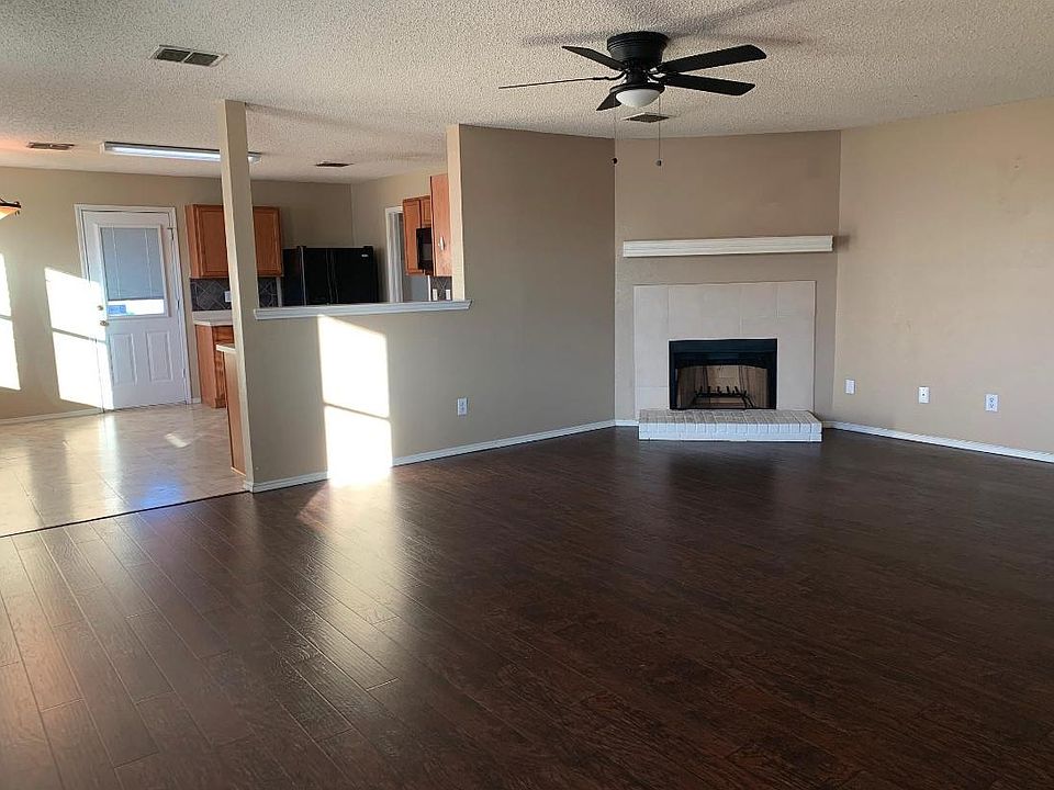 1st image of 2644 Mariners Ct