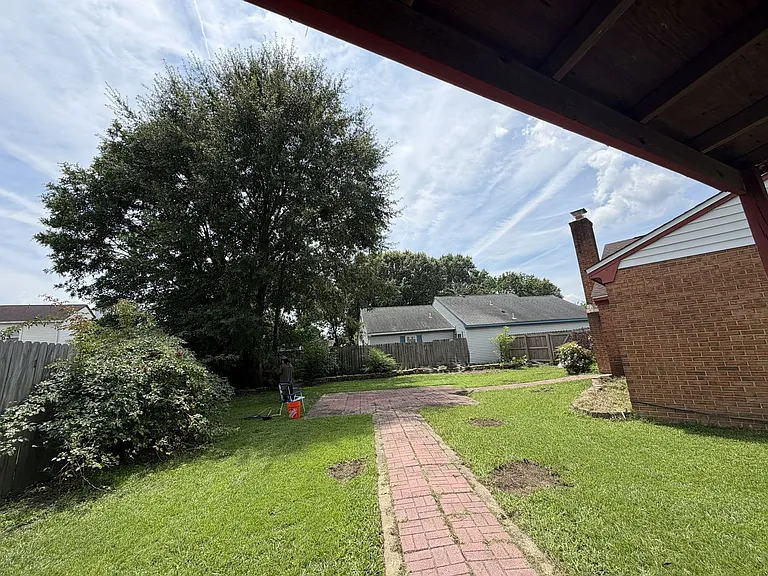 1501 Millington Dr — Photo 4