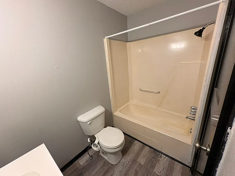 2120 W 30th Ave #8 — Photo 5