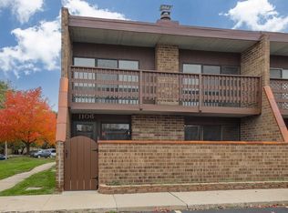 1106 Kenneth Cir, Elgin, IL 60120