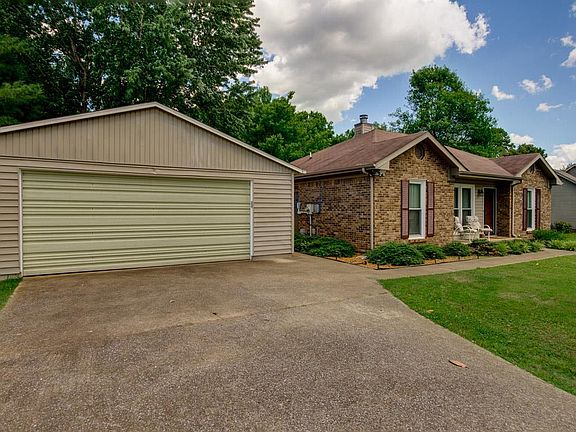 4th image of 1321 Barbara Dr