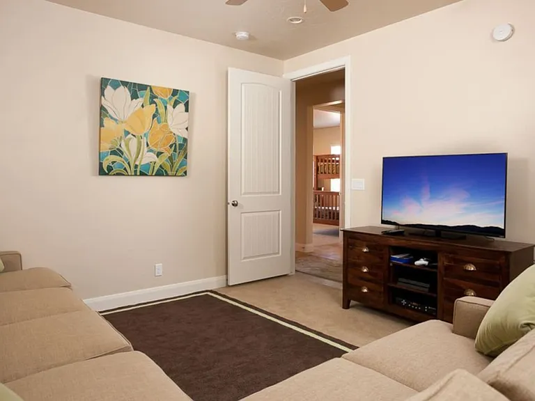 N Coral Ridge Dr — Photo 52