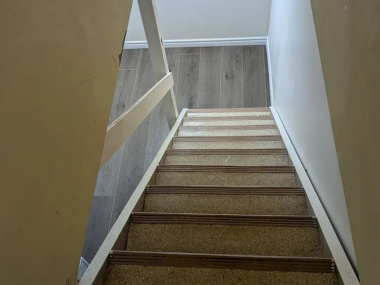 187 Neff St #UPPER — Photo 14