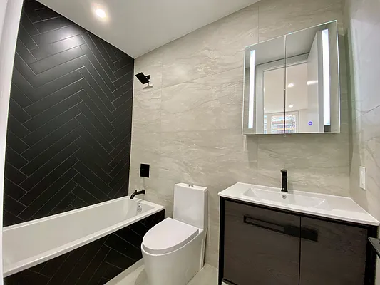 Rented by Safdie Realty Group | media 3