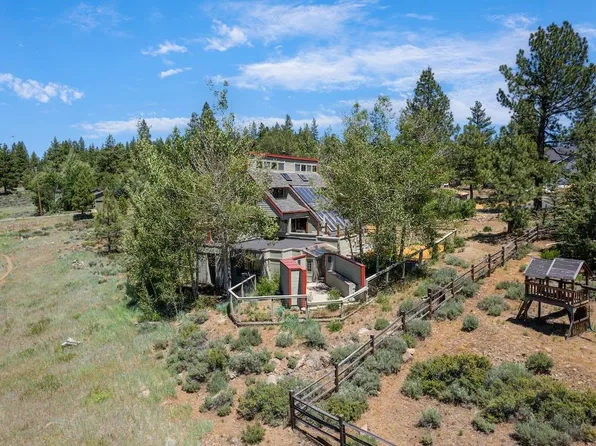 10390 Manchester Dr, Truckee, CA 96161