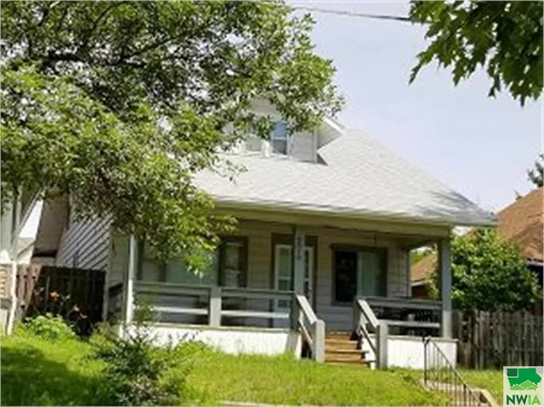 2518 Virginia St, Sioux City, IA 51104