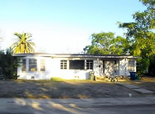 1st image of 1202 Cambridge Dr
