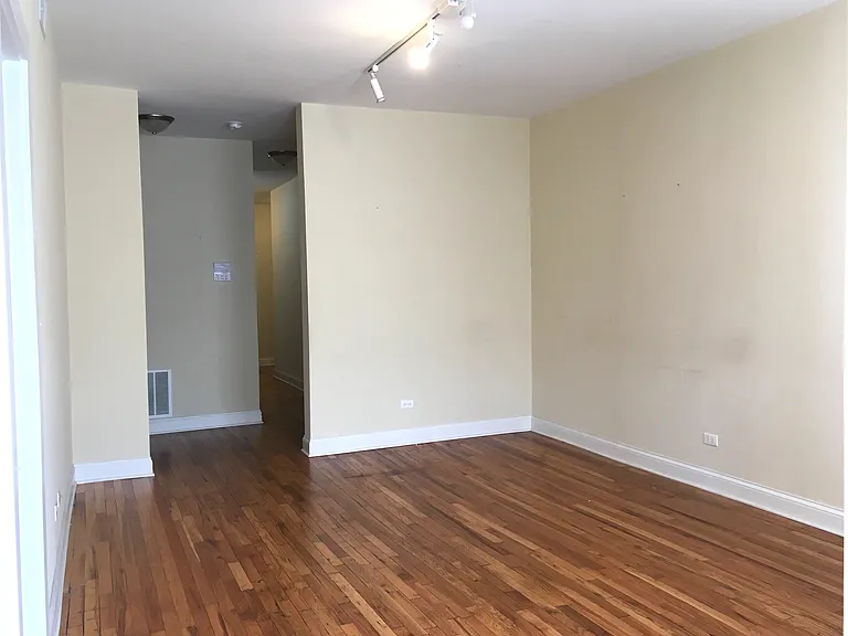 3214 W Argyle St #3 — Photo 3