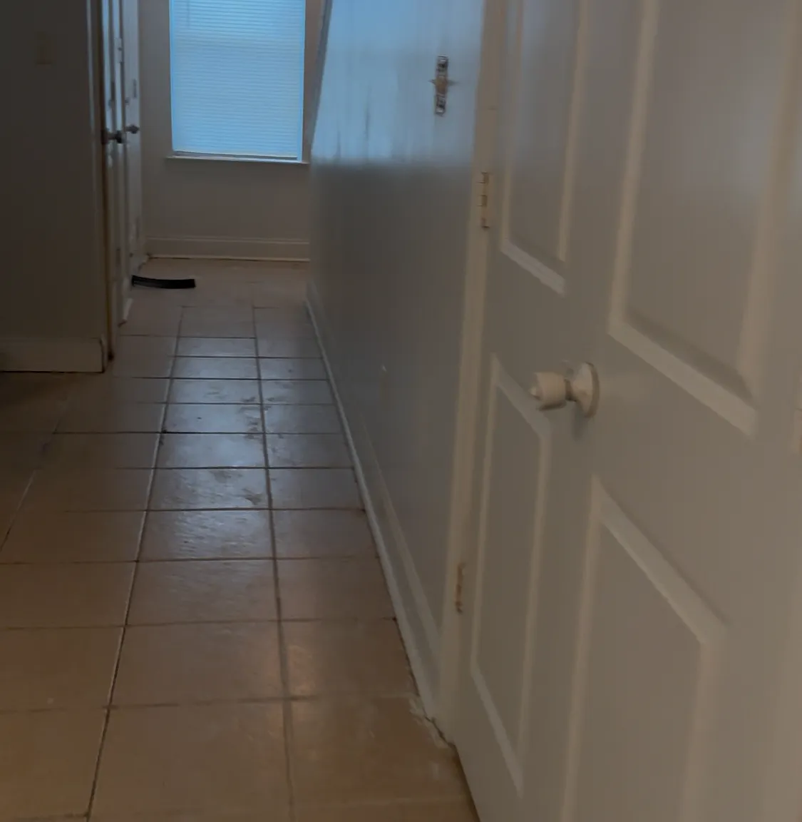 4 bed, 1400 sqft, $1,400 — Photo 3
